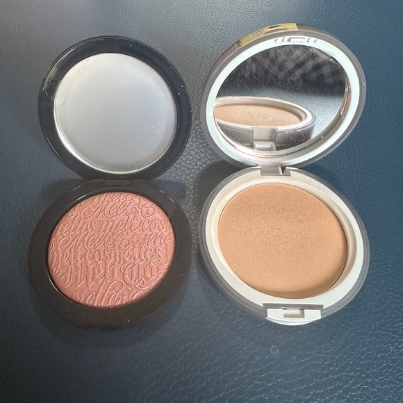 Melt bundle of powder and highlighter - Picture 3 of 3